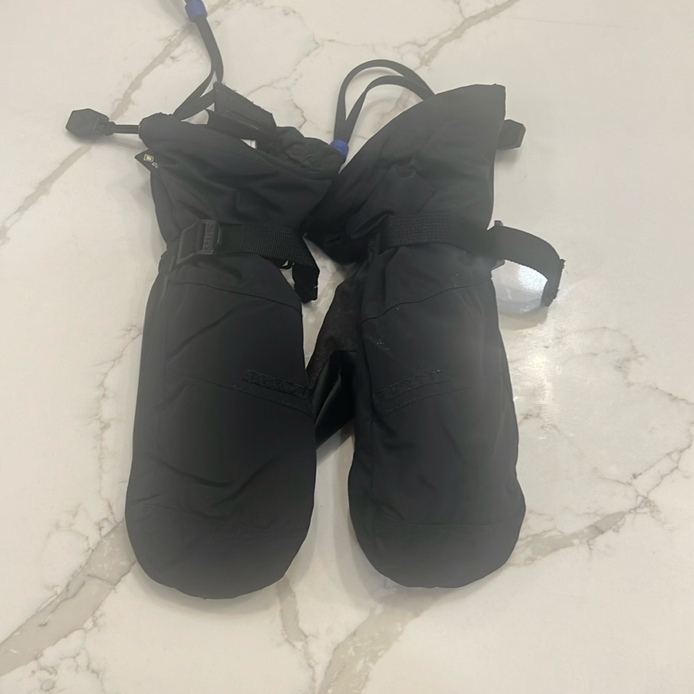 Burton youth XL Goretex mittens